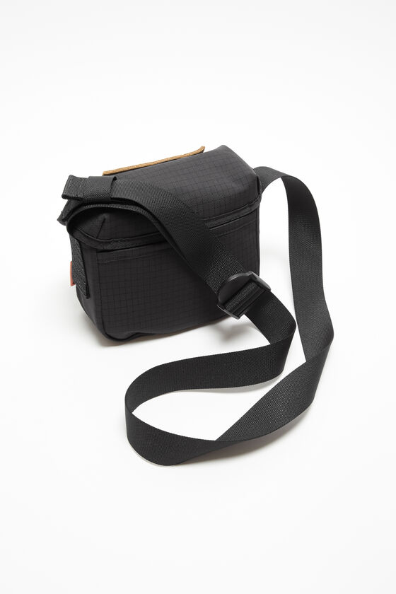 (image for) Intelligent Mini messenger bag